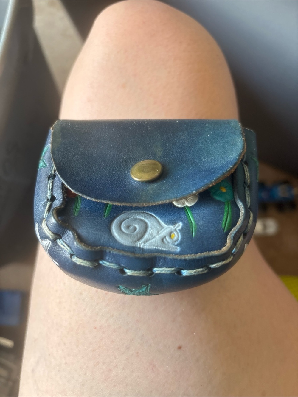 Embroidered Floral Leather Mini Coin Pouch - Blue